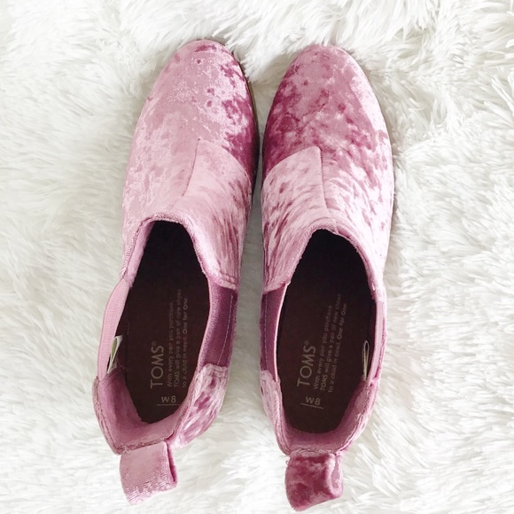 NWT Toms Ella rose velvet bootie in size 8 - Picture 6 of 8